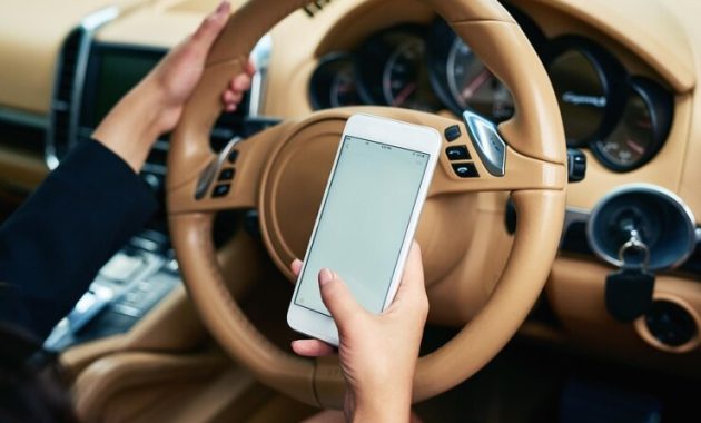 Put your Phones Down for Distracted Driving for Everyone's Safety